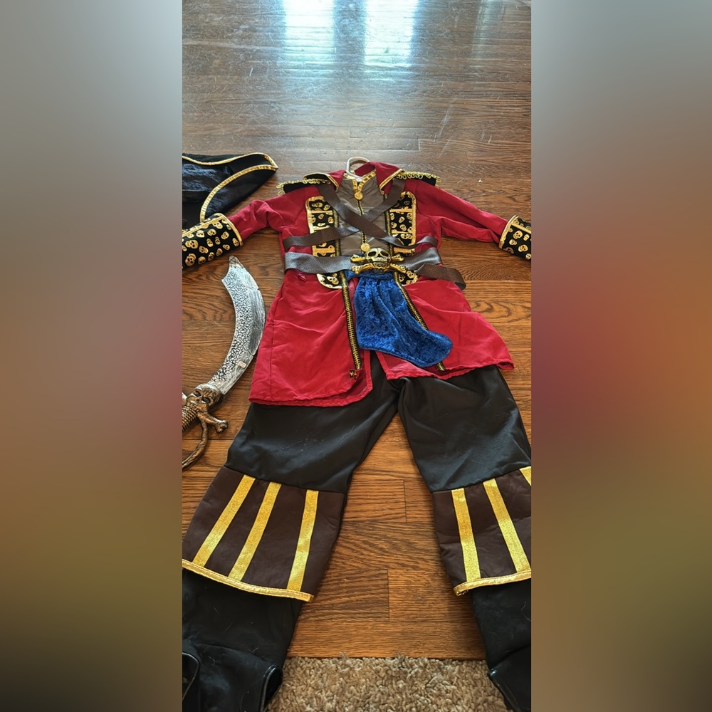 Boys Captain hook Pirate costume.  Hat, sword, hook, shirt and pants size 6